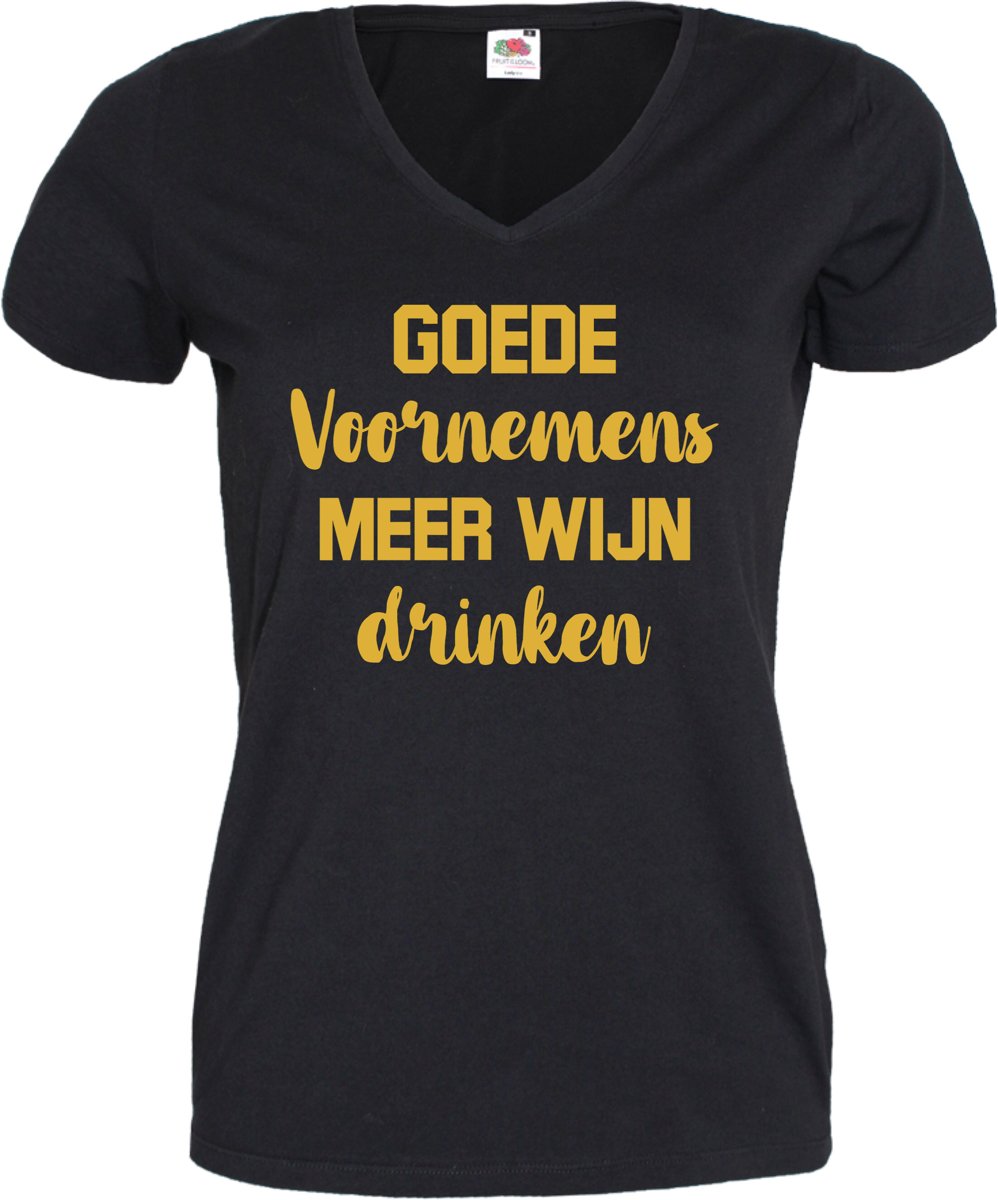 Nieuwjaar shirt voor dames Goede voornemens meer wijn drinken | Knallend het nieuwe jaar in! | Leuk shirt voor oud en nieuw 2020 | T-shirt dames met tekst Goede voornemens meer wijn drinken.